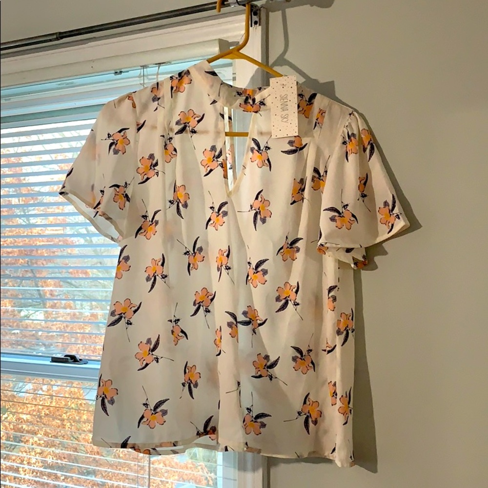 Keyhole blouse